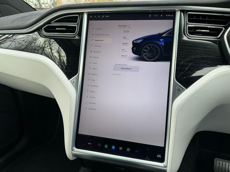 TESLA MODEL X  90D (Dual Motor)  2017