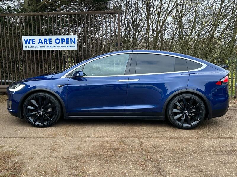 TESLA MODEL X  90D (Dual Motor)  2017