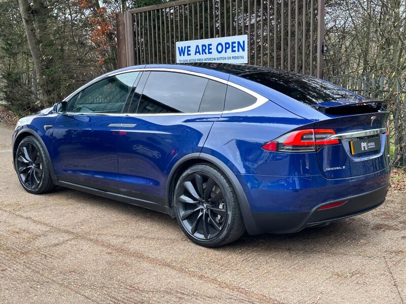 TESLA MODEL X  90D (Dual Motor)  2017