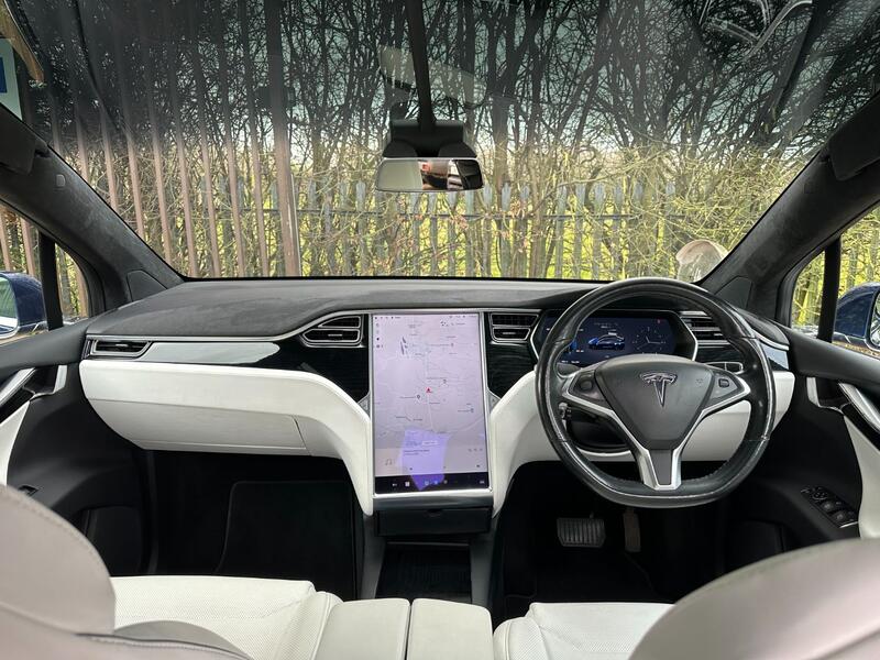 TESLA MODEL X  90D (Dual Motor)  2017