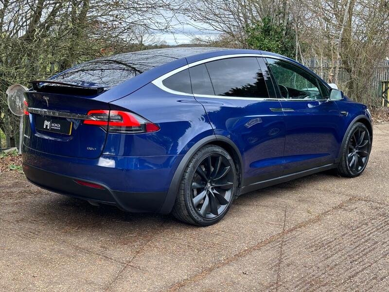 TESLA MODEL X  90D (Dual Motor)  2017