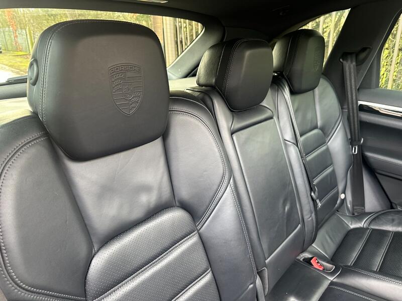 PORSCHE CAYENNE 4.2 TD V8 S Platinum Edition 2017