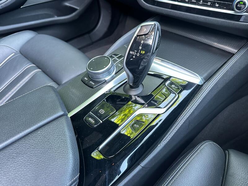 BMW 5 SERIES 3.0 530d xDrive M Sport Touring 2021