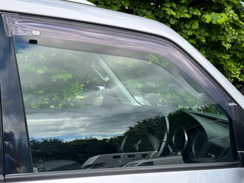 MITSUBISHI SHOGUN 3.2 DI-DC Elegance 2010