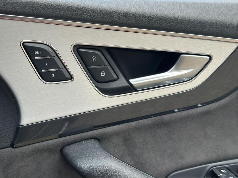AUDI Q7 3.0 TDI V6 S line 2018