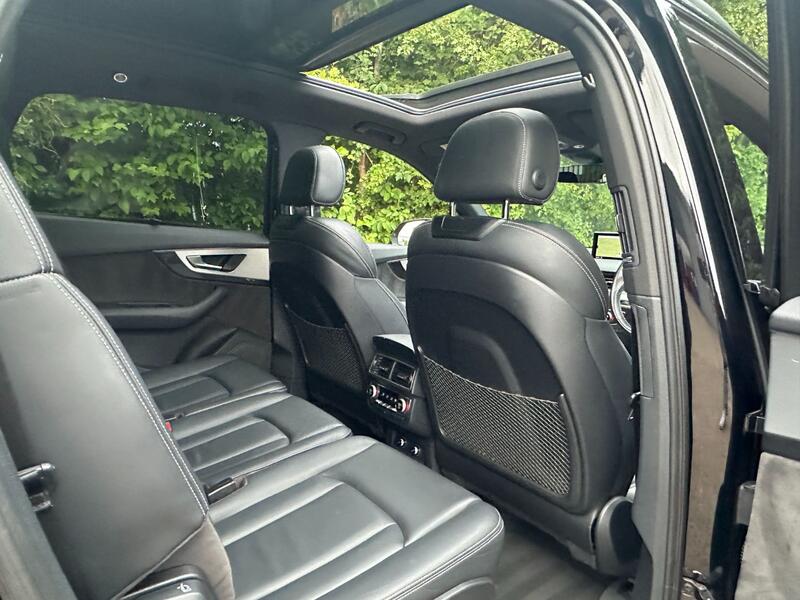 AUDI Q7 3.0 TDI V6 S line 2018