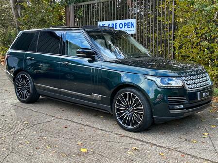 View LAND ROVER RANGE ROVER 4.4 SD V8 Autobiography LWB 