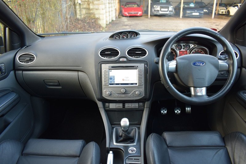 FORD FOCUS 2.5 ST-3 5dr 2010