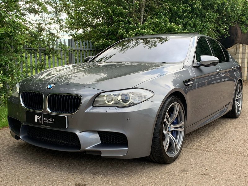 BMW M5 4.4 V8 2012