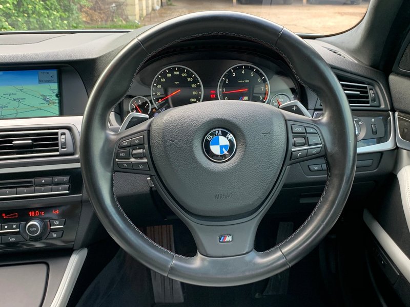 BMW M5 4.4 V8 2012