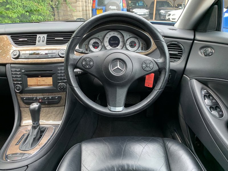 MERCEDES-BENZ CLS 320 3.0 CDI 7G-Tronic 2009