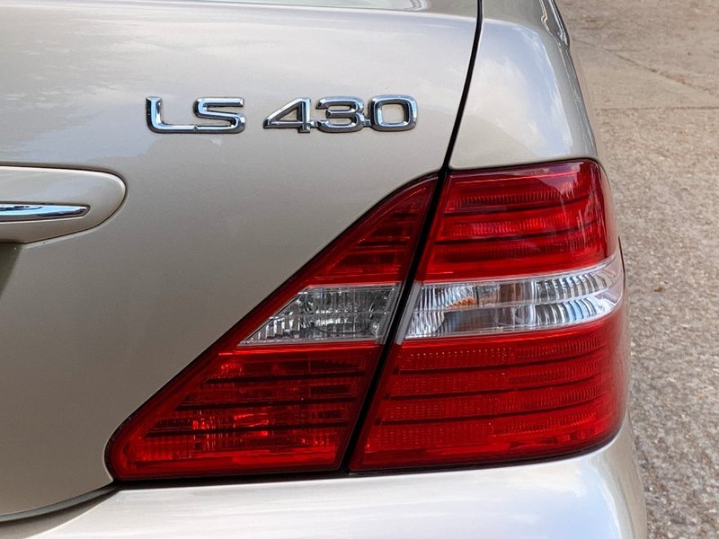 LEXUS LS 430 4.3 2004