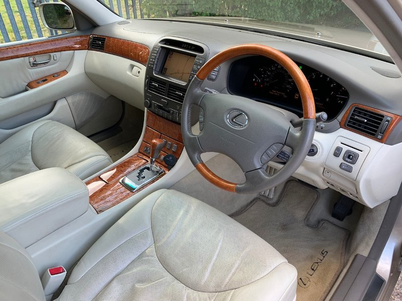 LEXUS LS 430 4.3 2004