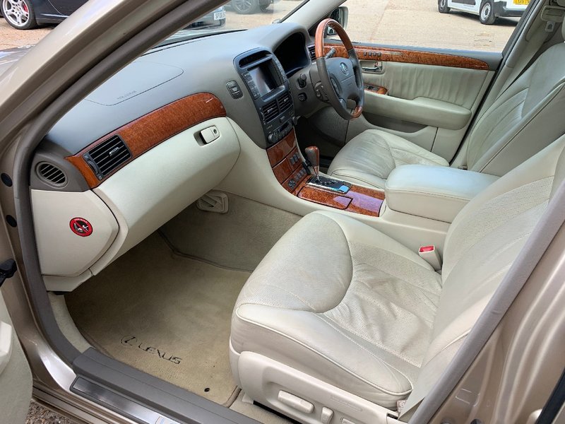 LEXUS LS 430 4.3 2004