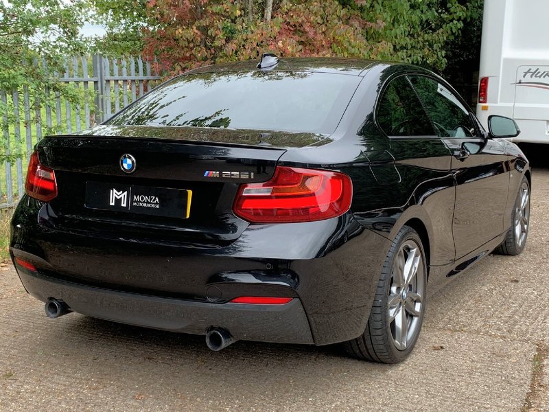BMW 2 SERIES M235i 3.0 M Sport Auto 2014