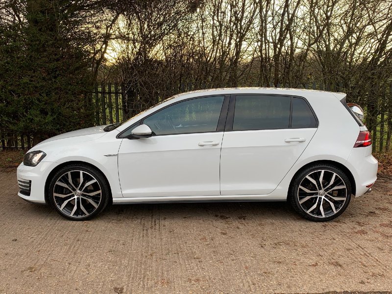 VOLKSWAGEN GOLF 2.0 GTD Hatchback 5dr 2014