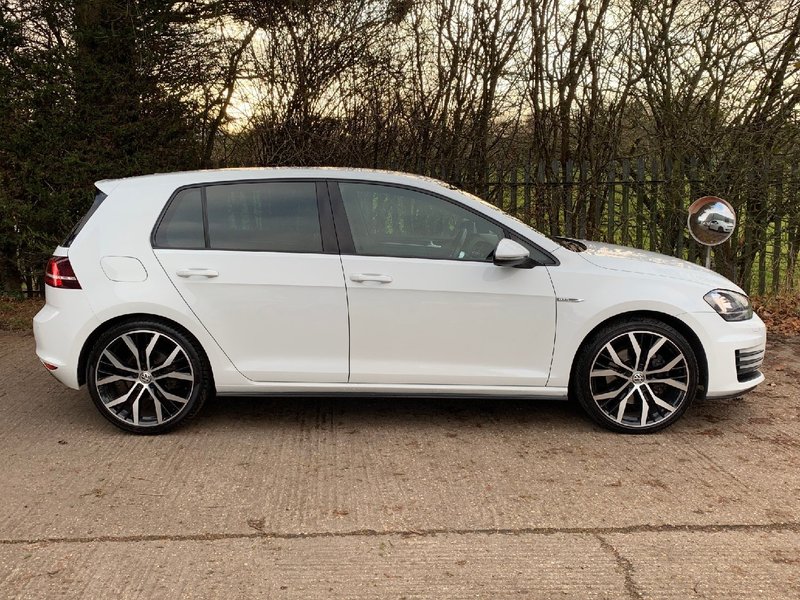 VOLKSWAGEN GOLF 2.0 GTD Hatchback 5dr 2014