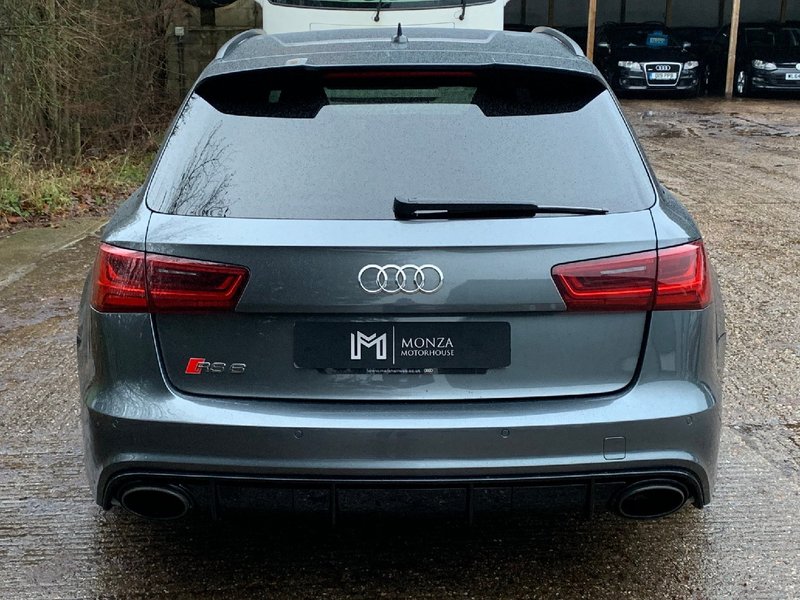 AUDI RS6 Avant 4.0 TFSI V8 Quattro 2015