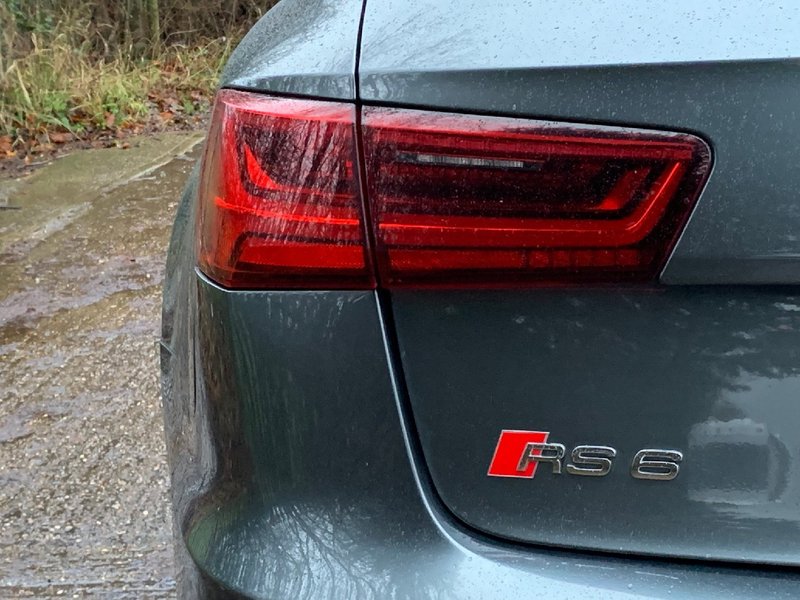 AUDI RS6 Avant 4.0 TFSI V8 Quattro 2015