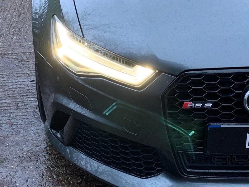 AUDI RS6 Avant 4.0 TFSI V8 Quattro 2015