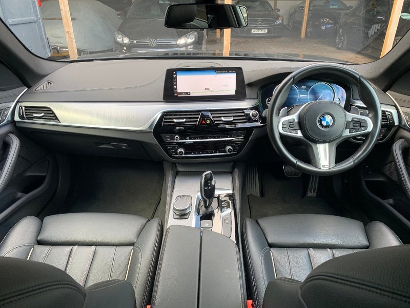 BMW 5 SERIES 530e 2.0 iPerformance M Sport 2018