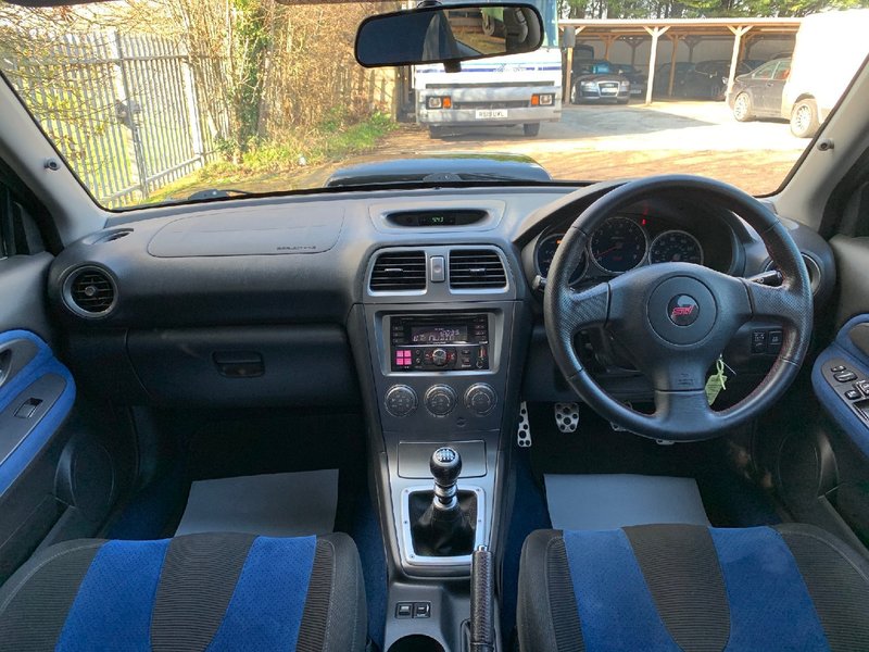 SUBARU IMPREZA 2.0 WRX STI Type UK 2005