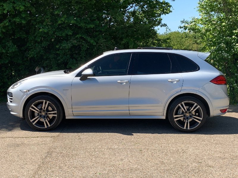 PORSCHE CAYENNE S 4.2 D V8 2014