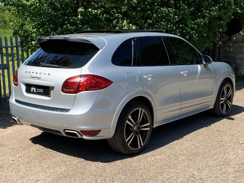 PORSCHE CAYENNE S 4.2 D V8 2014