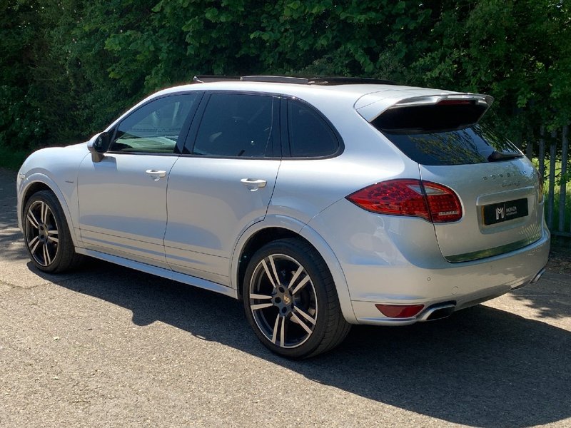 PORSCHE CAYENNE S 4.2 D V8 2014