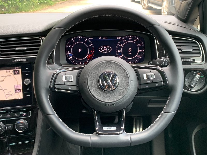 VOLKSWAGEN GOLF 2.0 TSI R Hatchback 5dr DSG 4MOTION 2019