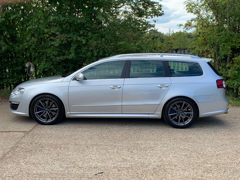 VOLKSWAGEN PASSAT R36 3.6 V6 4MOTION Estate 2009