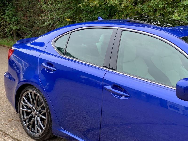 LEXUS IS F 5.0 V8 2012