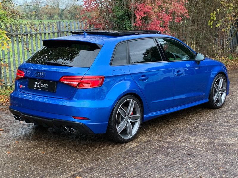 AUDI S3 2.0 TFSI Black Edition Sportback S Tronic Quattro 5dr 2017