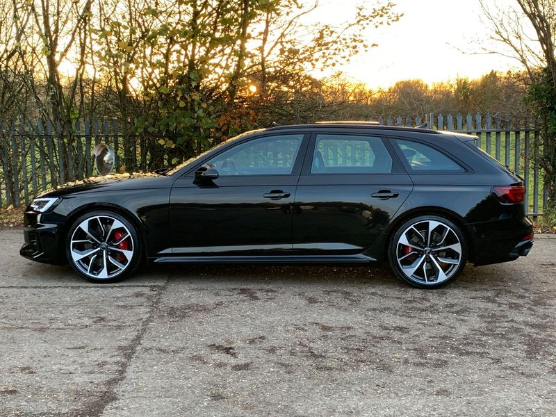 AUDI RS4 Avant 2.9 TFSI V6 Tiptronic Quattro 2018