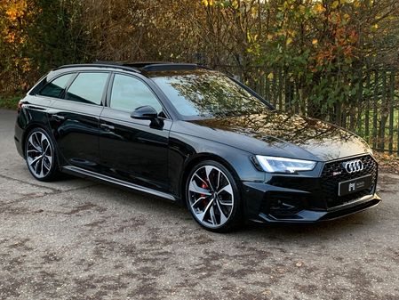View AUDI RS4 Avant 2.9 TFSI V6 Tiptronic Quattro