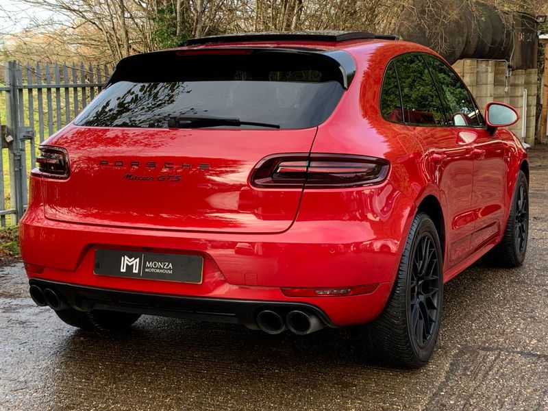 PORSCHE MACAN 3.0T V6 GTS PDK 4WD 2016