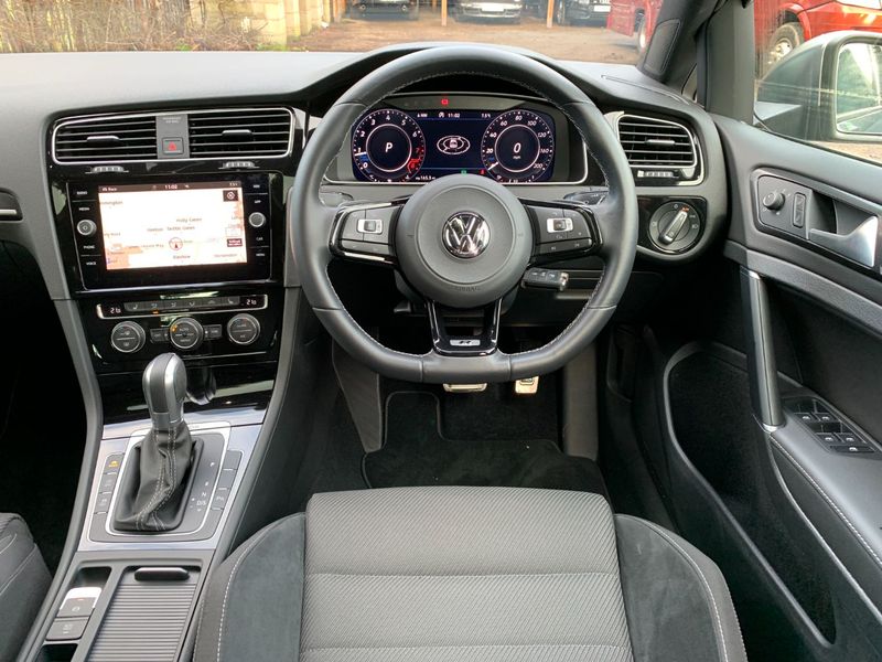 VOLKSWAGEN GOLF 2.0 TSI R Hatchback 5dr DSG 4MOTION 2018