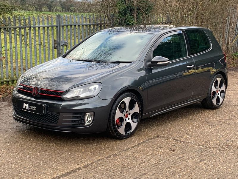 VOLKSWAGEN GOLF 2.0 TSI GTi 3dr 2010