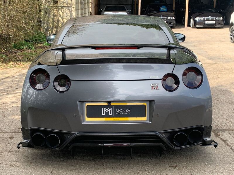 NISSAN GT-R 3.8 V6 Black Edition 2010