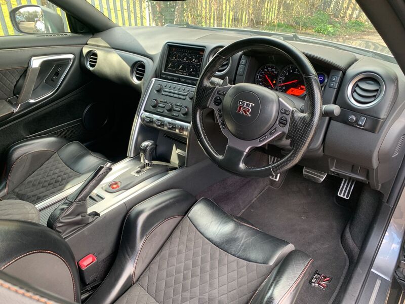 NISSAN GT-R 3.8 V6 Black Edition 2010