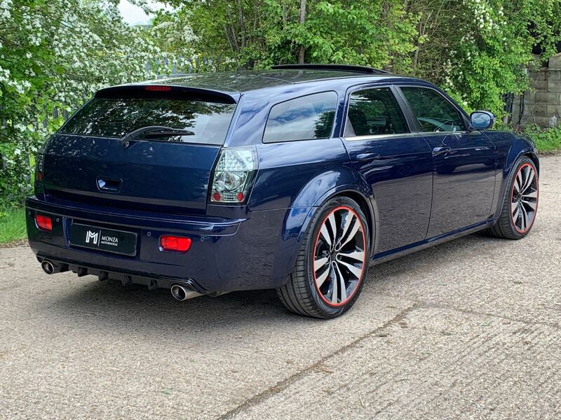 CHRYSLER 300C 6.1 Hemi V8 SRT-8 5dr Estate 2008