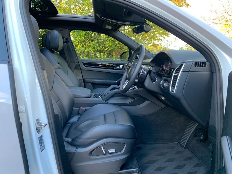 PORSCHE CAYENNE 3.0T V6 Tiptronic S 4WD 2019