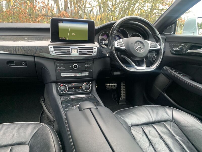 MERCEDES-BENZ CLS 350d V6 AMG Line Premium Plus Shooting Brake G-Tronic+ 2015