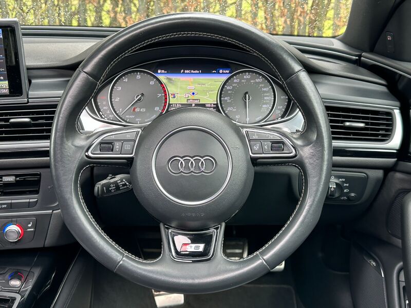 AUDI S6 Avant Black Edition 4.0 TFSI V8 Estate 5dr S Tronic Quattro 2017