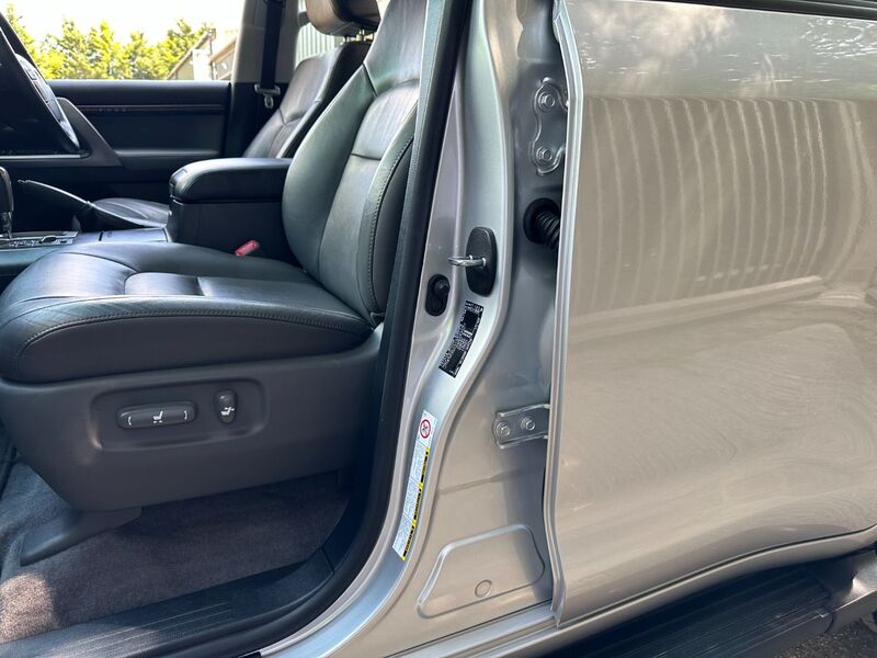 TOYOTA LAND CRUISER 4.5 D-4D V8 Auto 4WD 2010