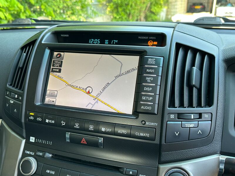 TOYOTA LAND CRUISER 4.5 D-4D V8 Auto 4WD 2010