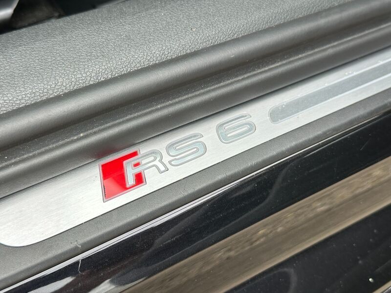 AUDI RS6 Avant 4.0 TFSI V8 Performance Tiptronic Quattro 2017