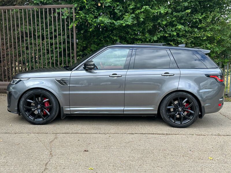 LAND ROVER RANGE ROVER SPORT 5.0 P575 V8 SVR 2018