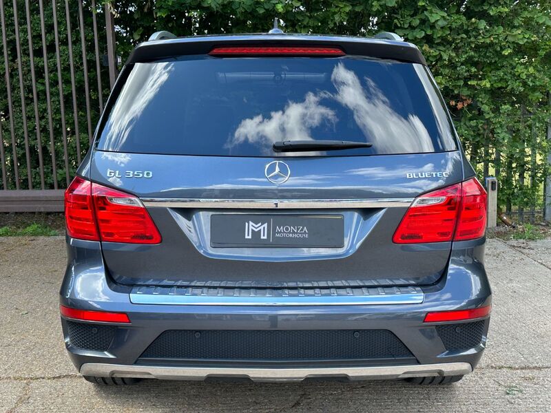 MERCEDES-BENZ GL CLASS GL 350 3.0 V6 BlueTEC AMG Sport G-Tronic+ 4WD 2015