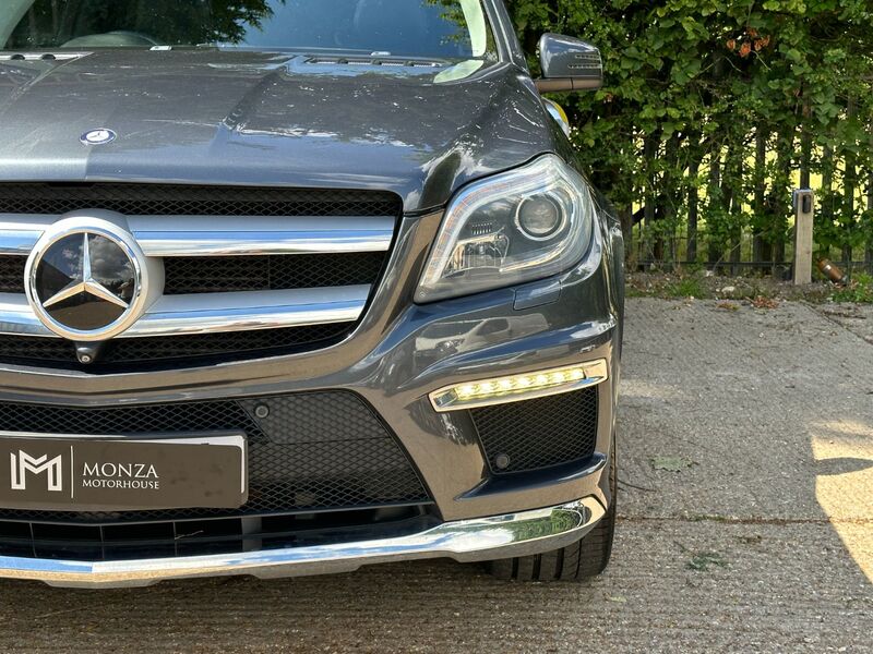 MERCEDES-BENZ GL CLASS GL 350 3.0 V6 BlueTEC AMG Sport G-Tronic+ 4WD 2015